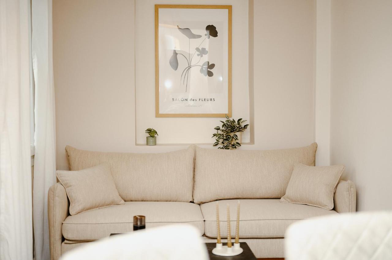 Lb Luxury Apartments ヴォロス エクステリア 写真