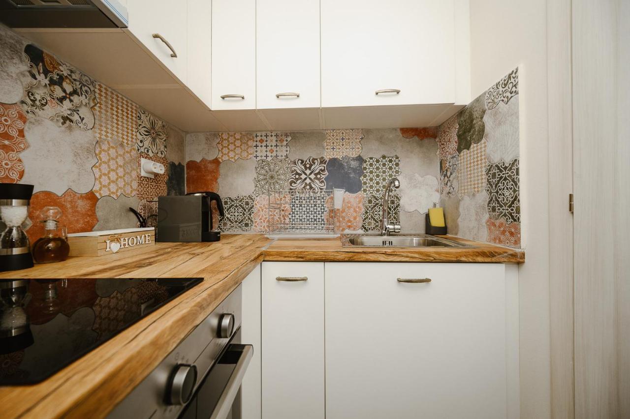 Lb Luxury Apartments ヴォロス エクステリア 写真